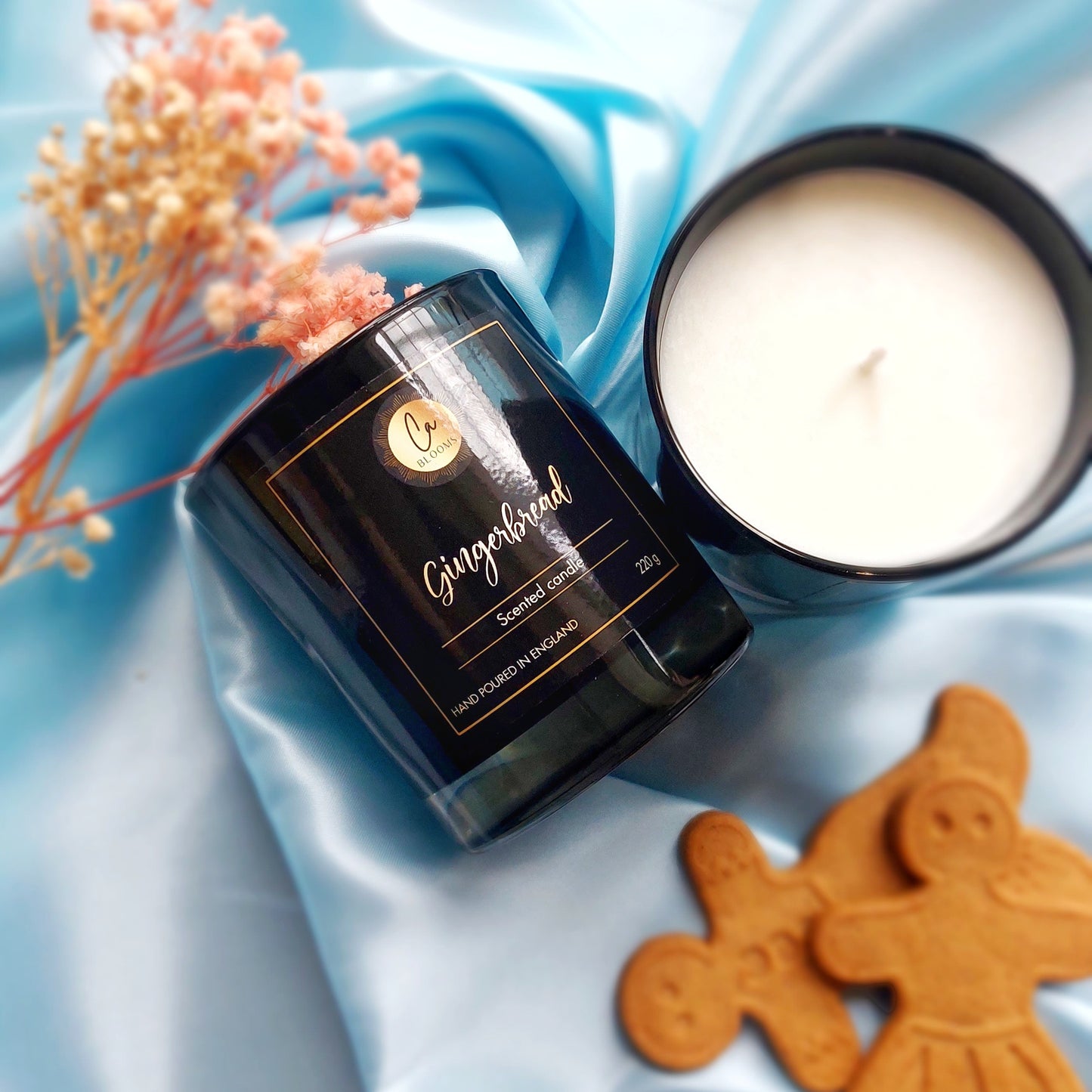 Gingerbread scented candle