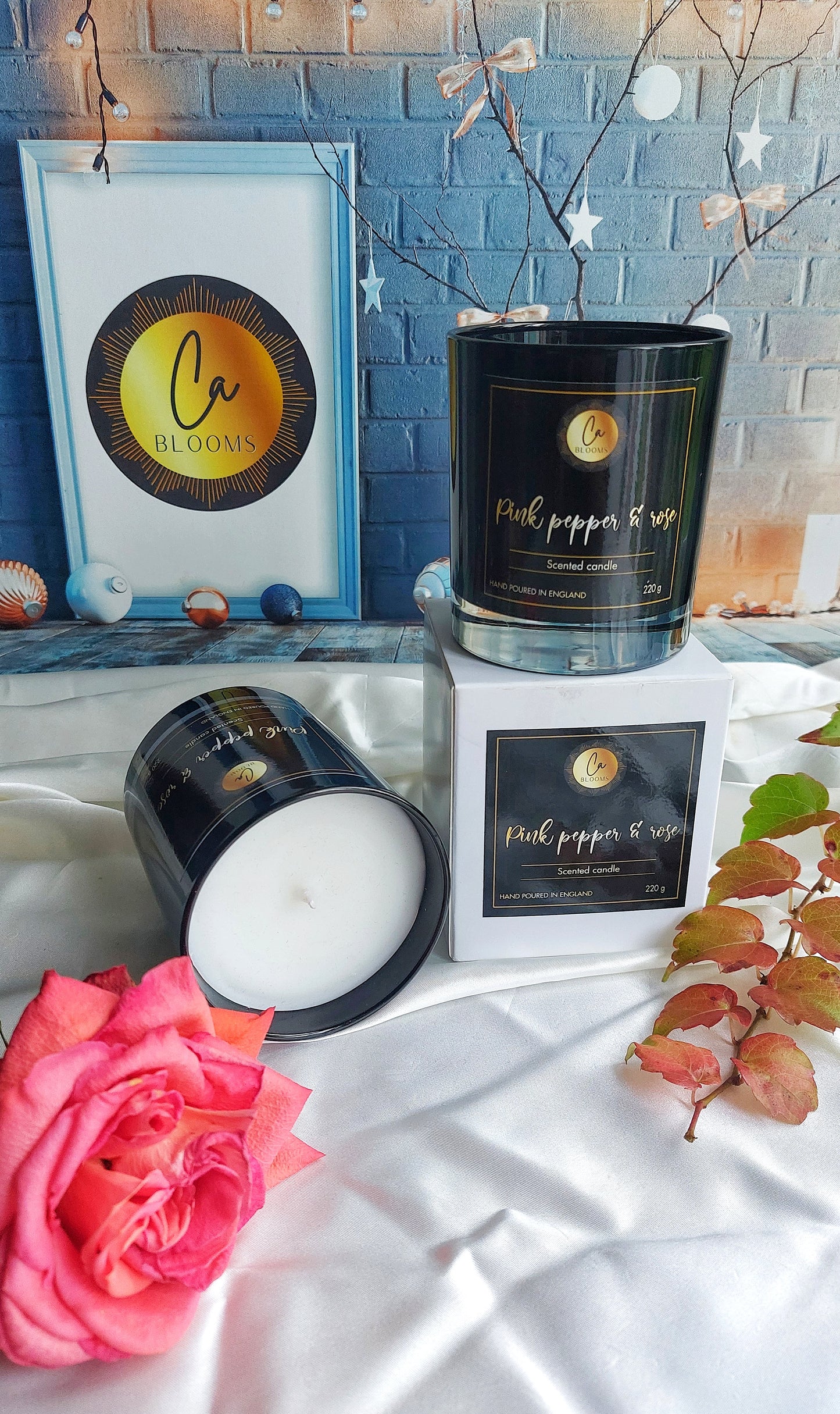 Pink pepper and rose scented candle