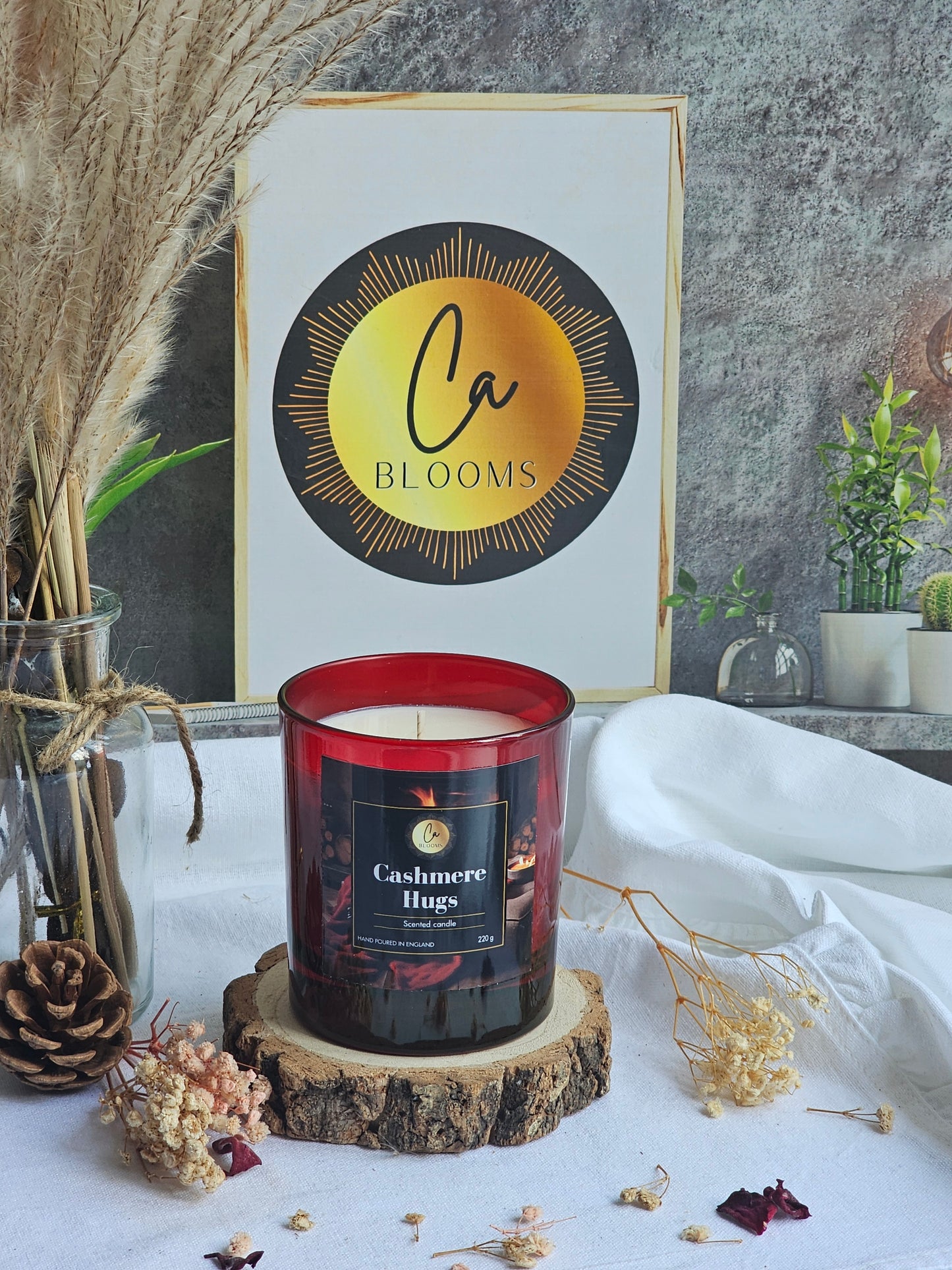 Cashmere Hugs scented candle