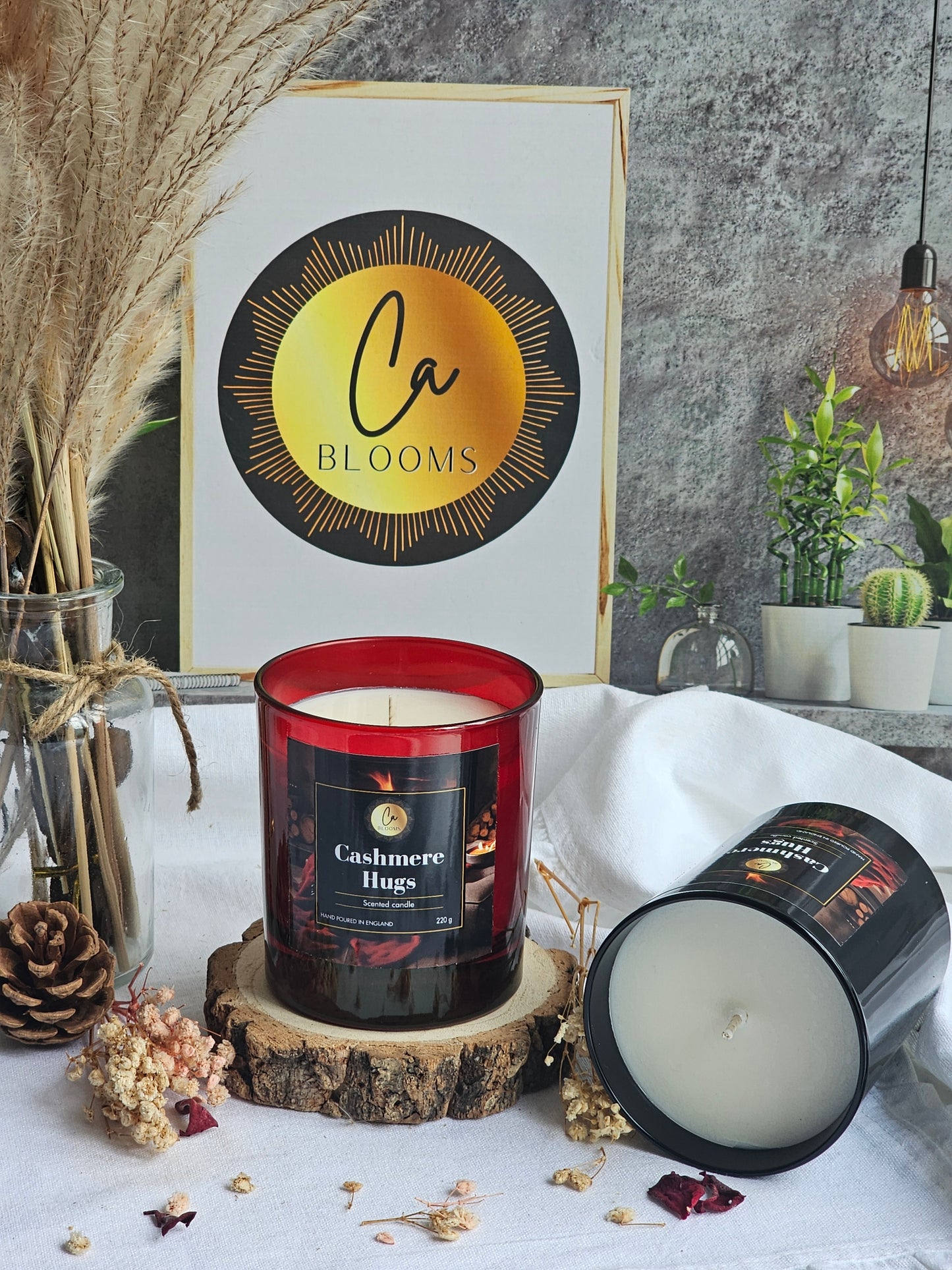 Cashmere Hugs scented candle
