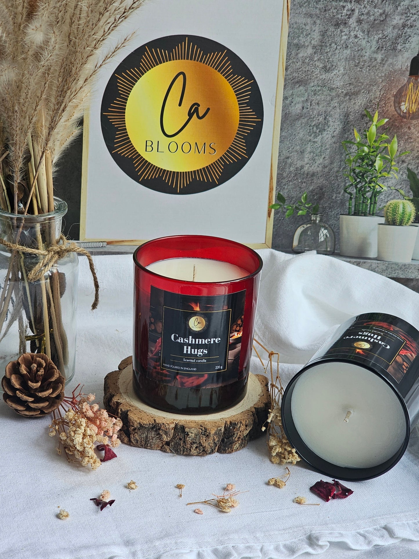 Cashmere Hugs scented candle