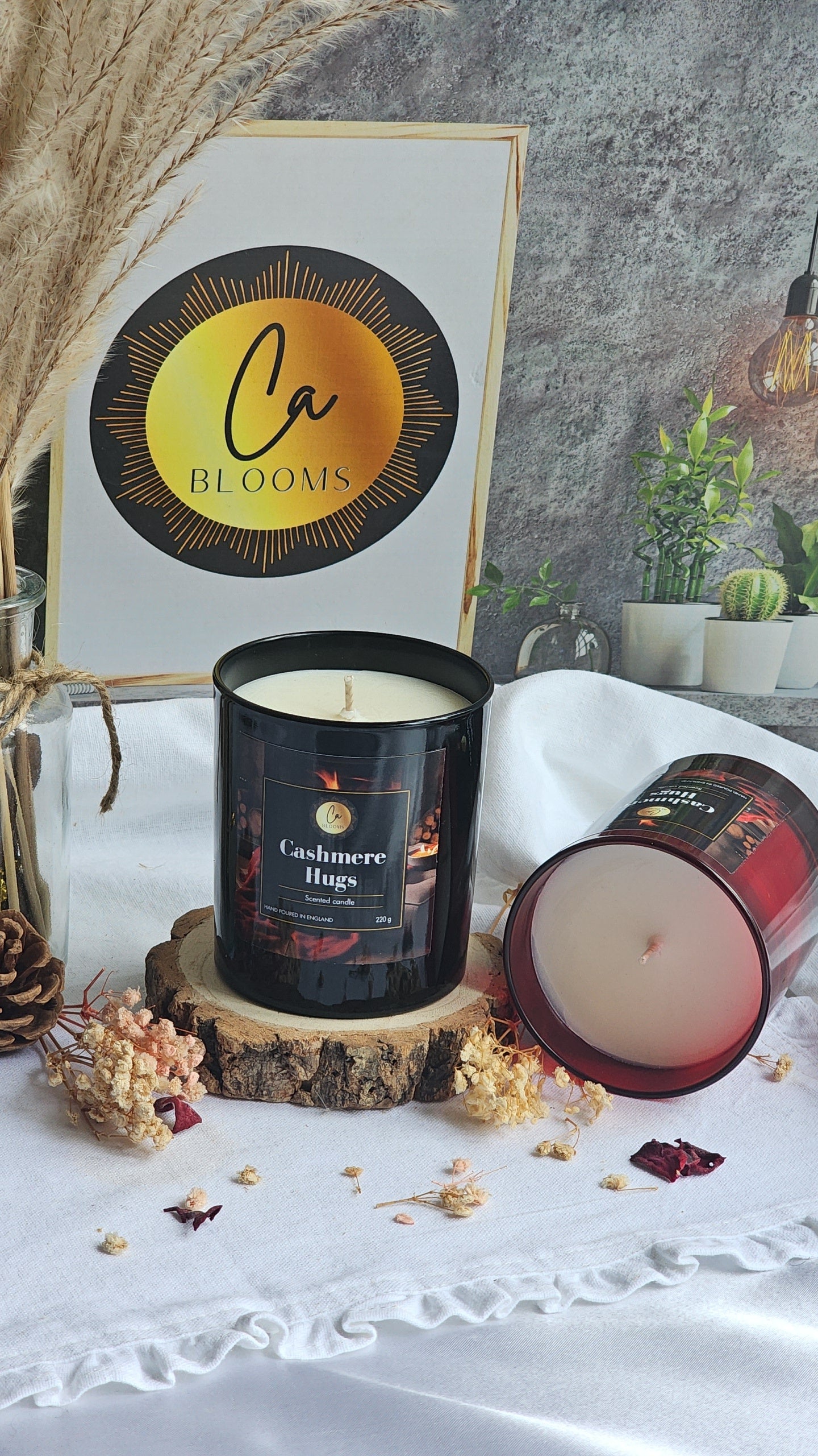 Cashmere Hugs scented candle