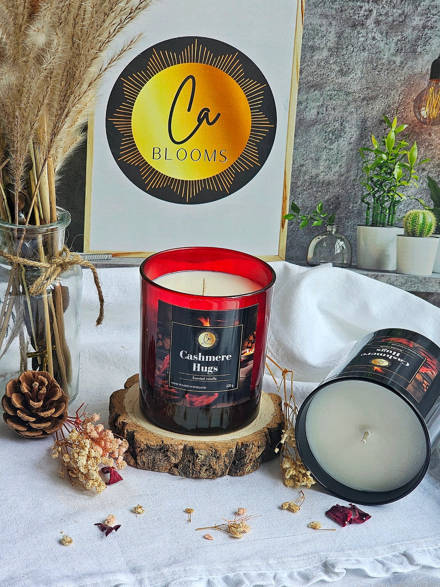 Cashmere Hugs scented candle