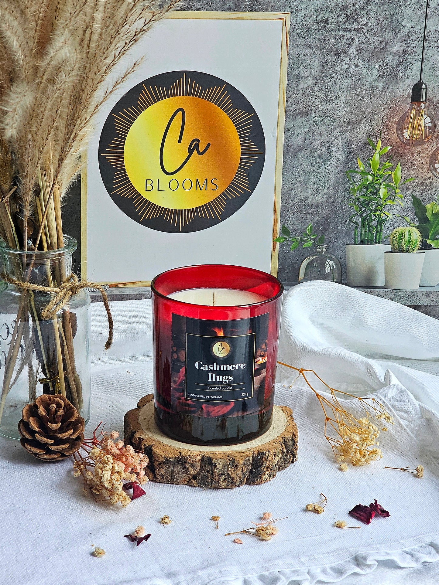 Cashmere Hugs scented candle