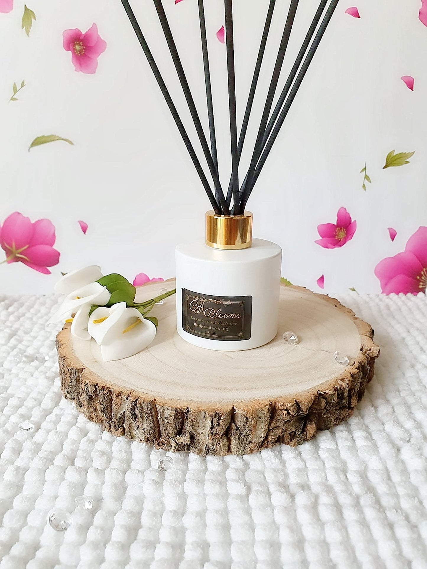 Velvet rose and oud